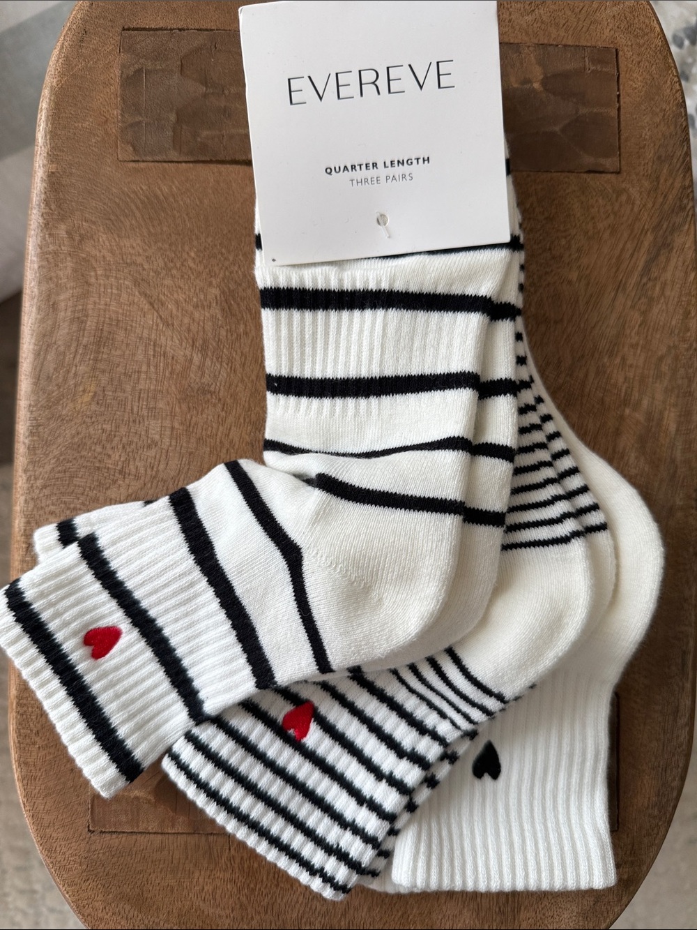 Evereve Women's Quarter-Length Striped Socks in White, Black & Red Heart